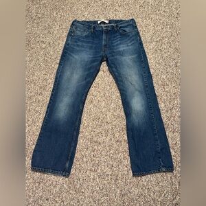 Men’s size 38 x 32 Levi's bootcut Fit Dark Blue Jeans